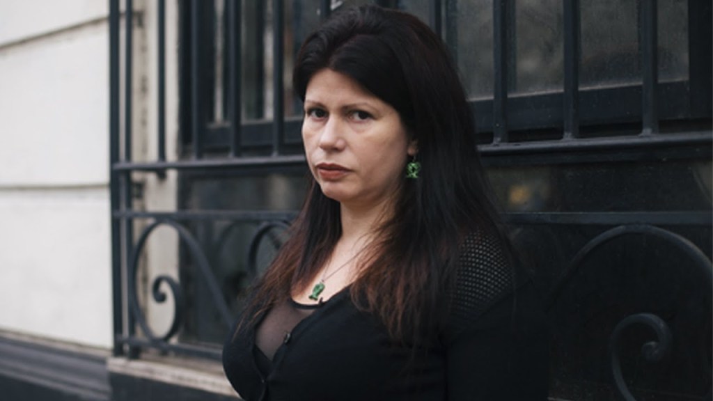 “Cometierra” descubrió que su padre mató a golpes su mamá