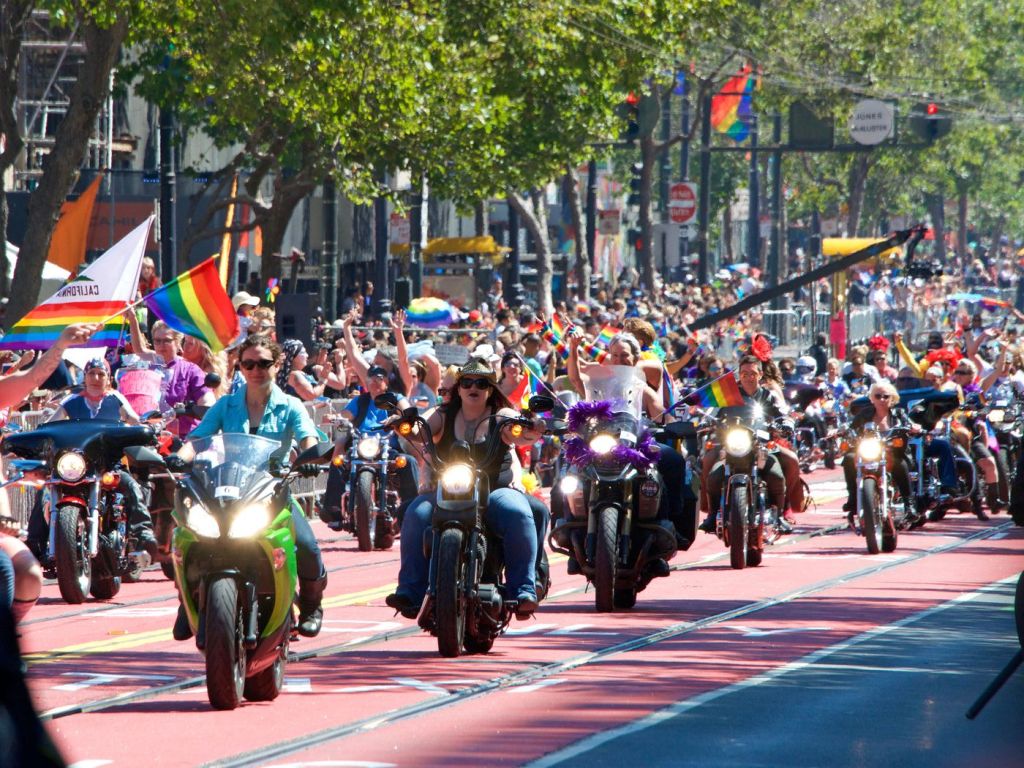 “Los homosexuales tenemos la obligación de ser exhibicionistas”: Wenceslao Bruciaga